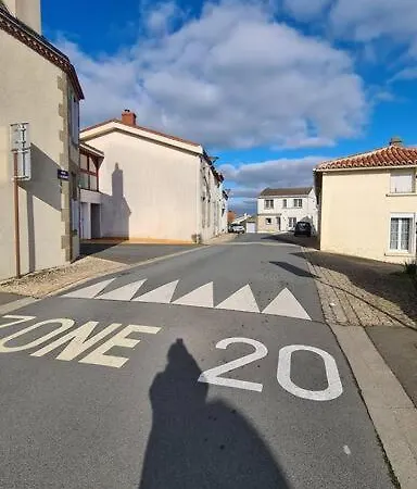 Holiday home Le Bocage 90m2 Chaleureux A 4 Min Du Puy Du Fou